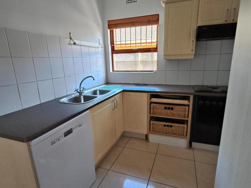 To Let 4 Bedroom Property for Rent in Welgelegen Western Cape